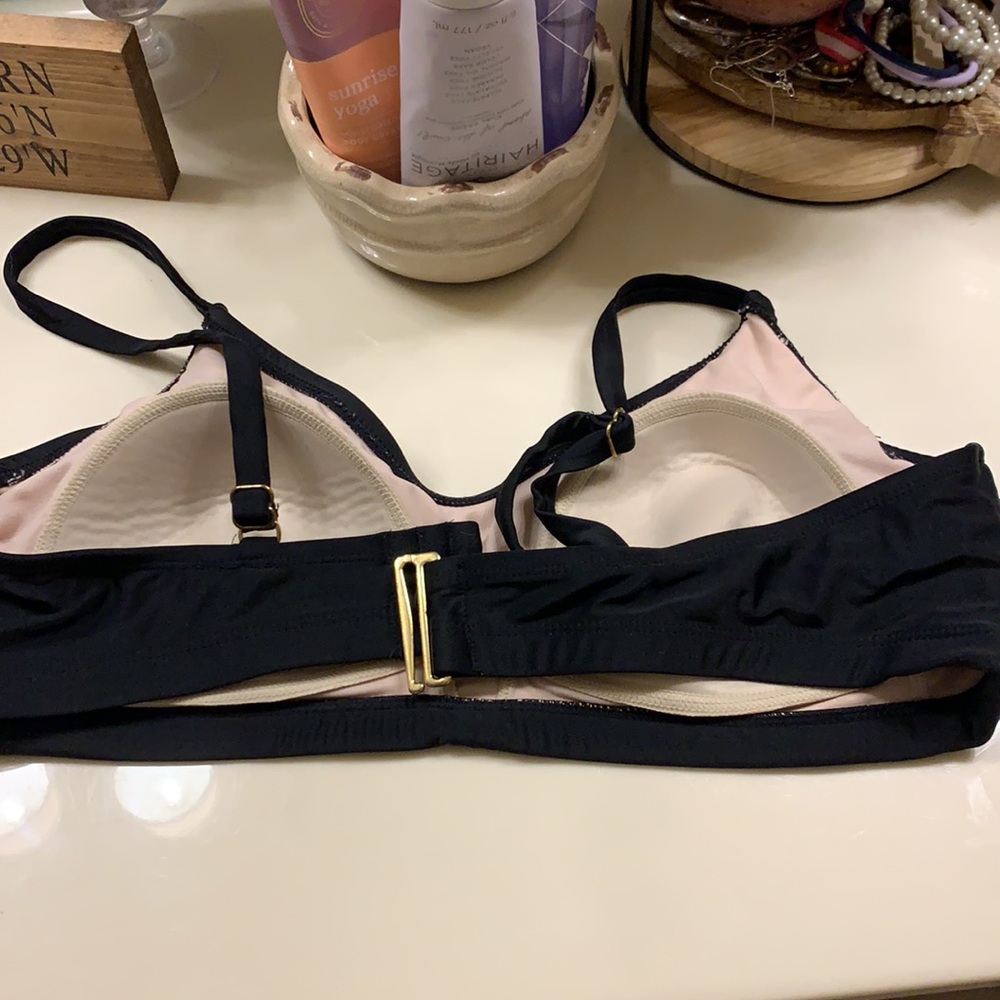 Black swim top - Picture 4 of 4